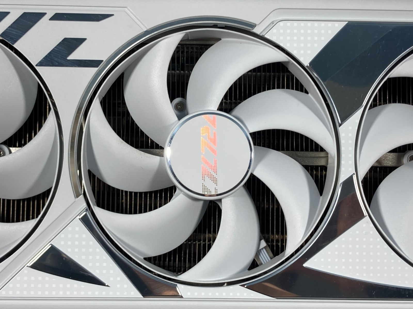 BH 2 ERHALTE 1 ANGEBOT ASUS RO – Rtx 4090 24Gb Graphics Card Bewertung und Preis